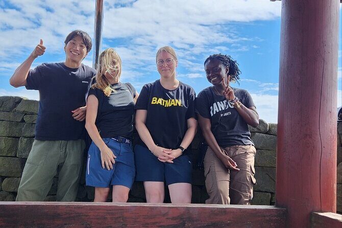 4-Hours Hiking and Tasting Rice Wine in the Mountain of Busan - Meeting at Oncheonjang and getting up the mountainside
