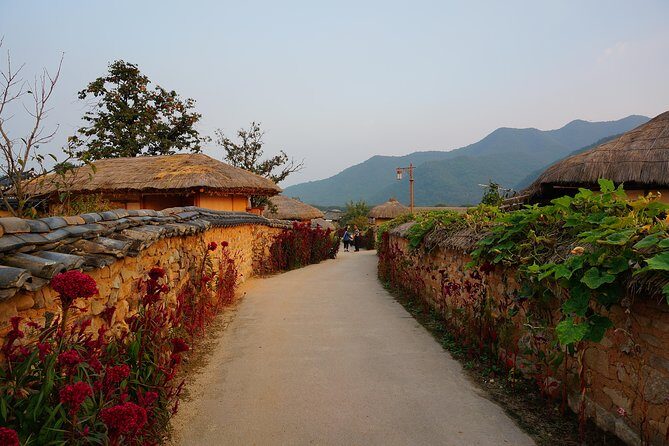 Andong Hahoe Village [UNESCO site] Premium Private Tour from Seoul - Buyongdae cliff (64 meters): the view that makes the drive feel shorter