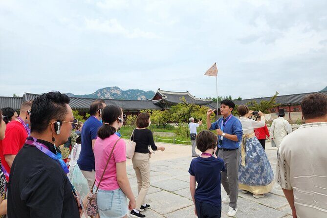 Best Seoul City Tour (Gyeongbokgung Palace,Insadong,Namsan Tower) - Insadong and Kwangjang Market: The Part You’ll Remember for Food and Gifts