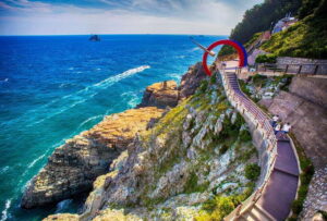 Busan: Coastal Treasures Beach Train, Culture Village & More - Haedong Yonggungsa Temple: the coast temple moment you’ll remember