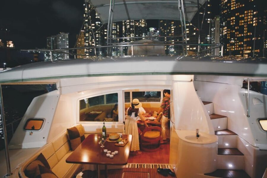 Busan: Group Sightseeing Yacht Cruise with Snacks and Drinks - Busan at dusk: why this 50-minute yacht cruise fits so well