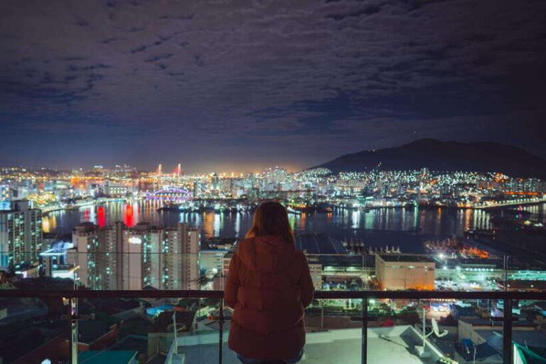 Busan: Night Small Group Photo Tour (Max 7) - Getting Oriented Fast: Meeting at Metro Exit 2
