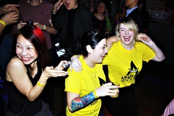Busan Pub Crawl - Rules that can make or break your night: ID, dress code, and age limits