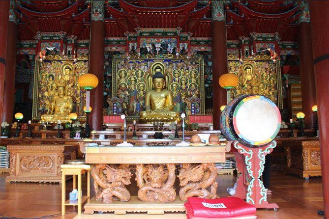 Busan Tour: Gamcheon Village & Haedong Yonggungsa Temple + Lunch - Haedong Yonggungsa Temple on the shore: calm views with sea air