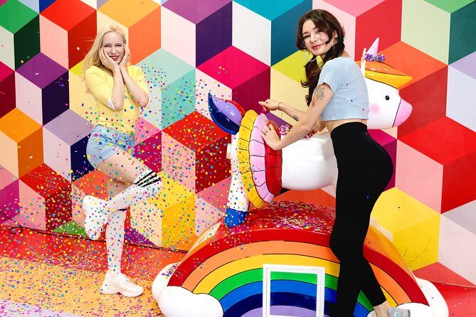Color Pool Museum - Inside the museum: what happens across the nine colorful rooms