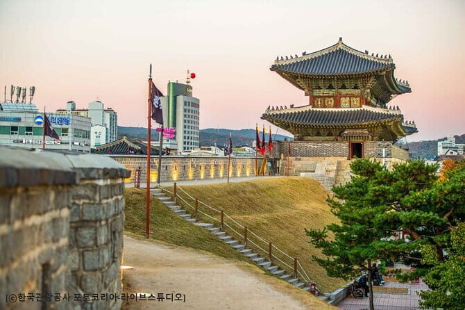 Day Tour of Suwon Hwaseong Fortress Starfield Waujeongsa Temple - Suwon Hwaseong Fortress: 5.74 km worth of steps and smart guidance