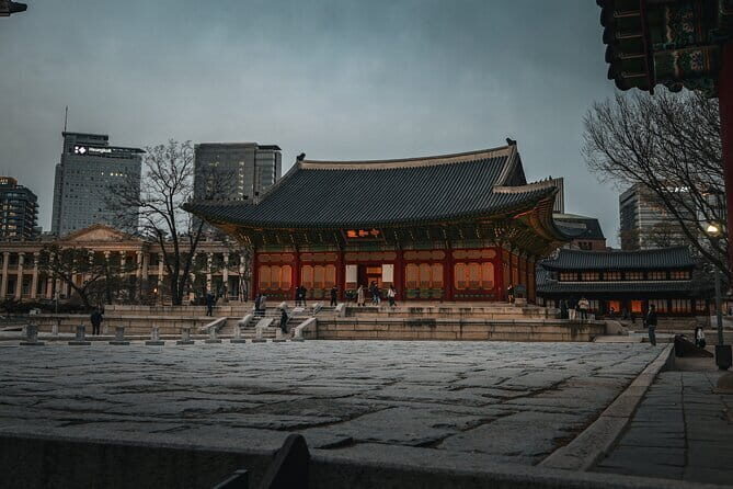 Day Tour of Suwon Hwaseong Fortress Starfield Waujeongsa Temple - Haengjusanseong-ro experience center: hanbok + kimbap + Gim souvenirs