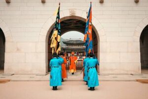 Discover Seoul: Local Life and History - Gyeongbokgung Palace: The Joseon Main Stage (Plus Guard Change)
