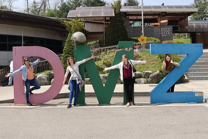DMZ Highlights & Exclusive Defector Interview – True Human Story - Tongilchon-gil Unification Village: small-scale life north of the line