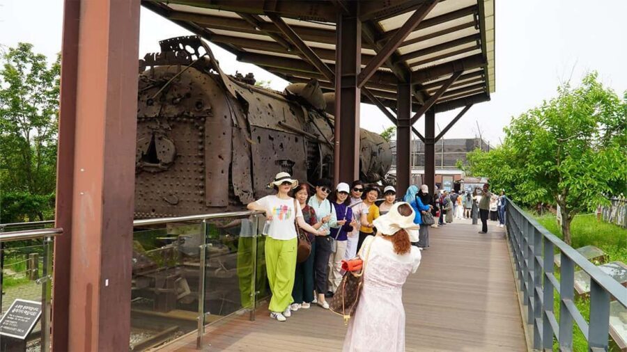 DMZ Tour and North Korea Experience Hall - Who should book this DMZ and North Korea Experience Hall tour