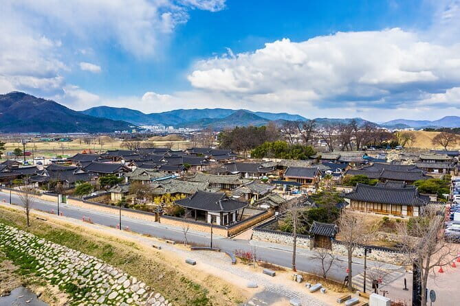 Echoes of Silla Gyeongju Historical Guided Day Tour from Busan - Daereungwon Tomb Complex: 23 royal tombs, and a scale you can feel