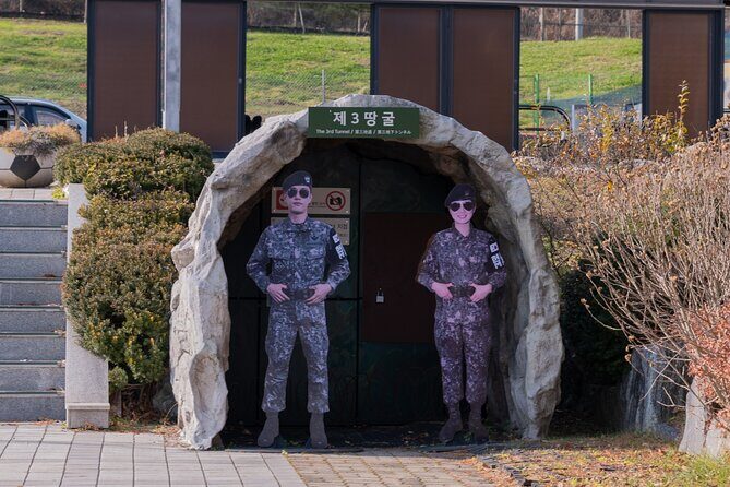 Exclusive Private DMZ Tour & War Memorial Hall or Suspension Bridge(No Shopping) - Comfort and Value: Is $300 Per Person Worth It?