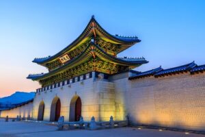 Flexible Private Guided Tour in Seoul (Optional Incheon Layover) - Gyeongbokgung Palace: the royal start with smart photo stops