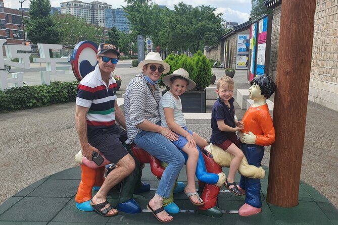 Free style private Tour(Essence of Seoul city or DMZ) - Insadong: A One-Hour Stroll That’s Actually Worth It