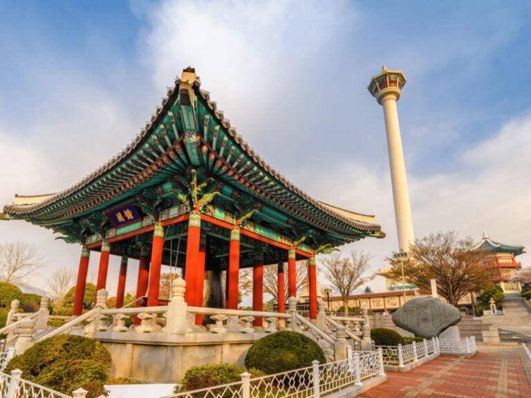 From Busan Port: Sightseeing Tour for Cruise Passengers - Meeting at Busan Port Without the Terminal Chaos