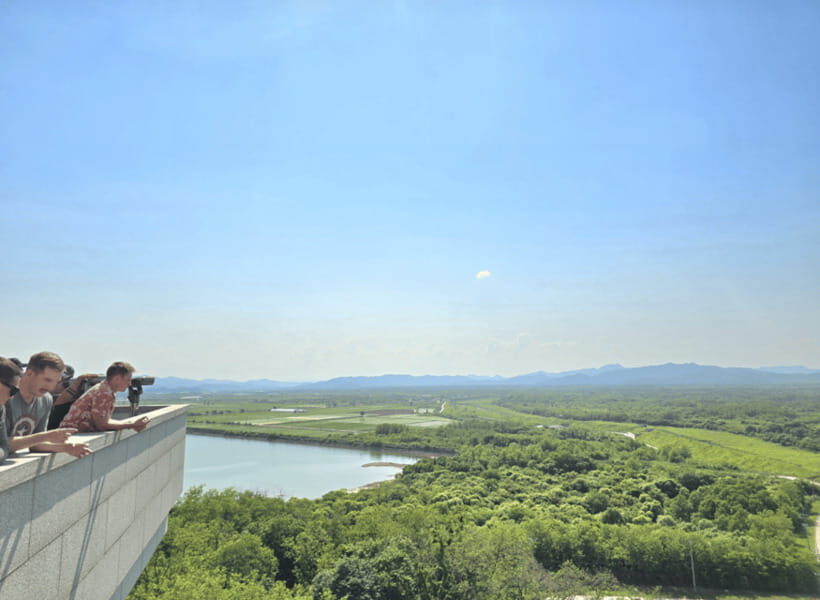 From Seoul: DMZ 2nd Tunnel & Y Shaped Suspension Bridge Tour - Korean Workers’ Party Headquarters stop: quick but pointed