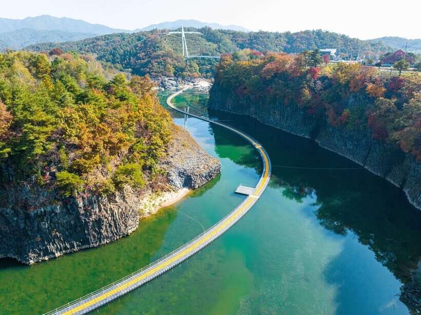 From Seoul: DMZ The 2nd Tunnel and Suspension Bridge Tour - From Seoul to the DMZ: the long day starts at Myeong-dong