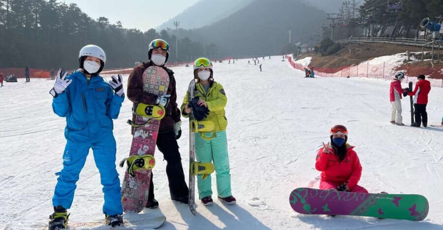 From Seoul: Yongpyong Ski Day Tour with Transportation - Transport, Timing, and the Real Meaning of an 8–10 Hour Day