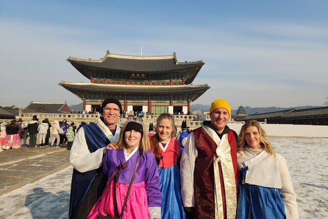 Full Day- Essential Seoul City Tour & Gourmet Tour(including Lunch and Dinner) - Gyeongbokgung Palace: where the day’s story starts