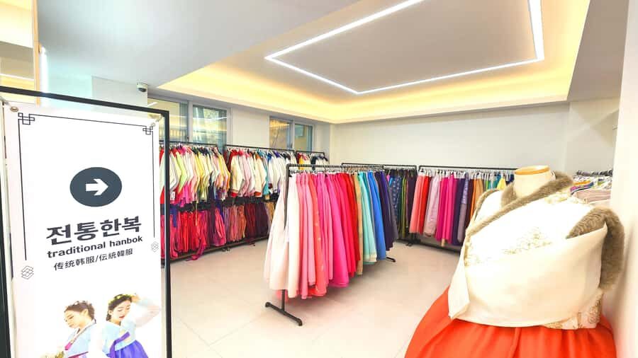 Gyeongbokgung Hanbok Experience at hanboknam - Price and What You Really Get for $14