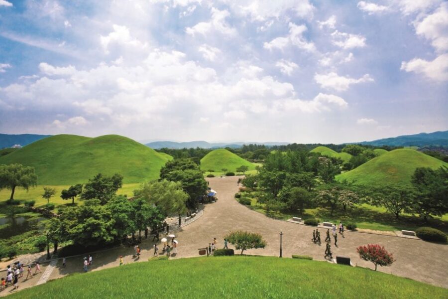 Gyeongju: UNESCO Heritage Tour Including Bulguksa Temple - How the 8-hour loop usually feels on the ground