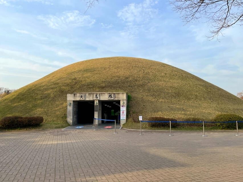 Gyeongju: UNESCO Highlights Tour with Guide and Ticket - Pace, Comfort, and Who Should Book This Tour