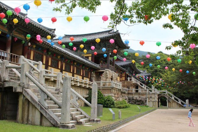 Gyeongju UNESCO World Heritage Sites and History Full-Day Tour with Lunch - Wolji Pond and Donggung Palace: a “set design” for Silla power