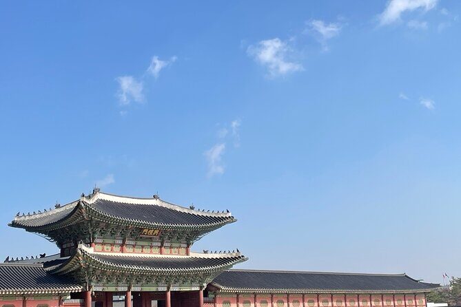 Half day Morning Seoul City Tour(Temple & Gyeongbok Palace) - Pickup, transport, and pace: why this tour feels easier than DIY
