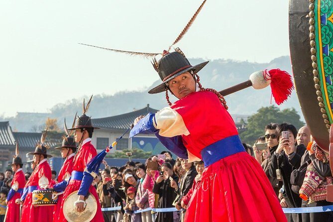 Half day Morning Seoul City Tour(Temple & Gyeongbok Palace) - Gyeongbokgung Palace: royal gates, big views, and guard timing