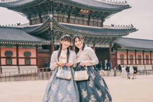 Hanbok Photoshoot and History Tour at Gyeongbokgung Palace - Gwanghwamun Gate photo stop: the fast, iconic warm-up