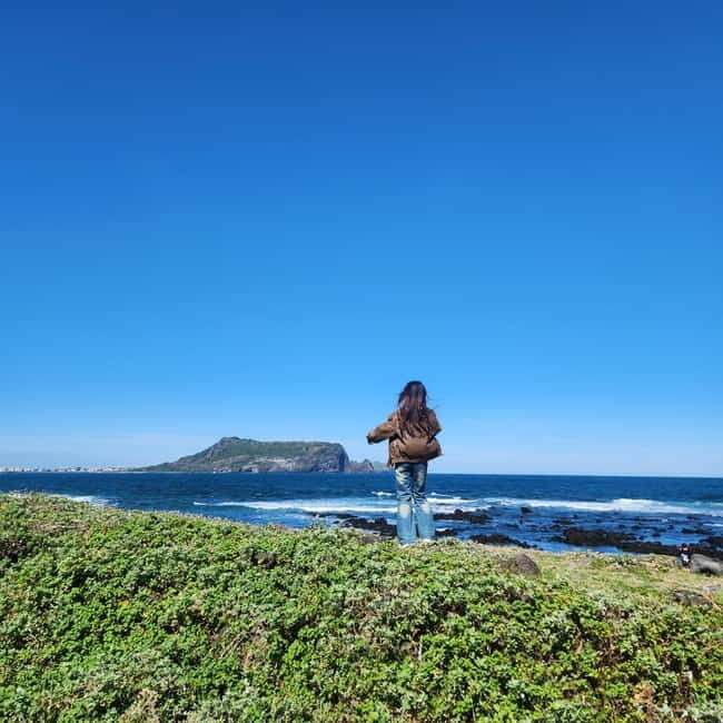 Jeju: Eastern Jeju UNESCO Spots Day Tour - Gwangchigi Beach and Nogsanlo: Quick Coastal Stops That Work Between Major Sites