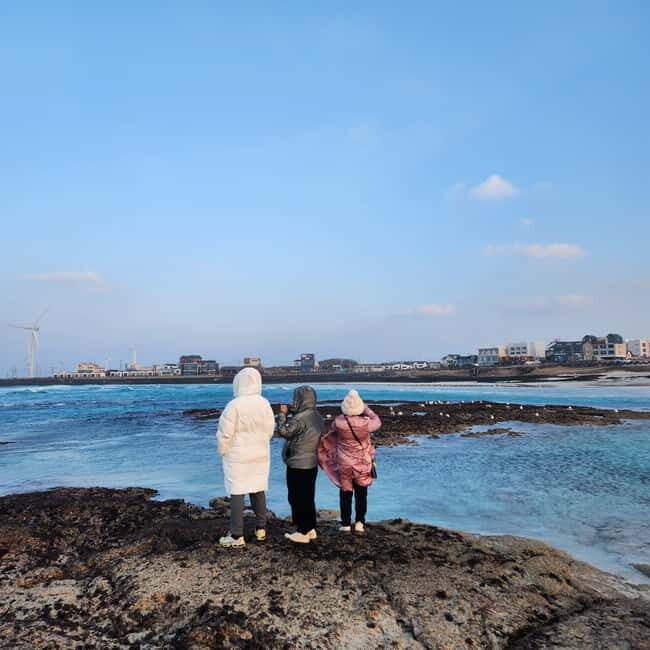 Jeju: Eastern Jeju UNESCO Spots Day Tour - Seongeup Folk Village: Traditional Jeju Without the Museum Feel