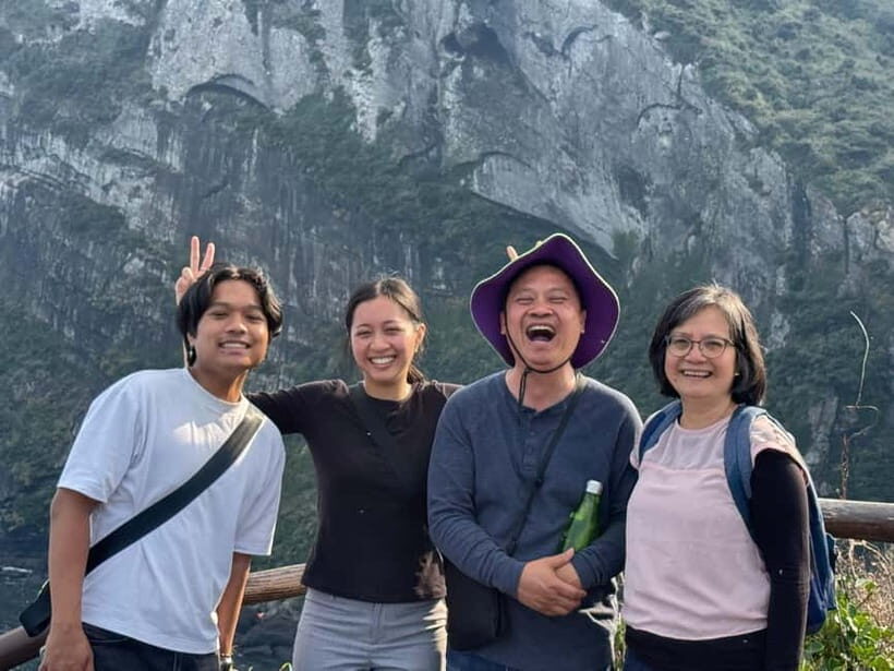 Jeju: Eastern Jeju UNESCO Spots Day Tour - Hamdeok Seoubong Beach: Color, Walk Time, and Seasonal Bonus