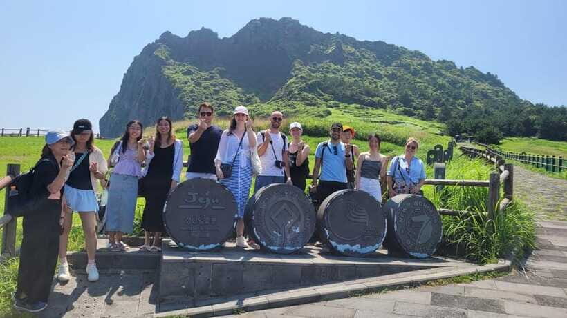 Jeju: Eastern UNESCO Sites Tour with Haenyeo Show - Seopjikoji: the K-drama filming coastline with a lighthouse payoff