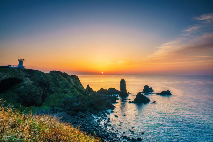 Jeju : For Cruise Guests UNESCO Highlights Jeju Island Tour - Seogwipo’s highlights: Hallasan, Cheonjiyeon, and Jusangjeolli