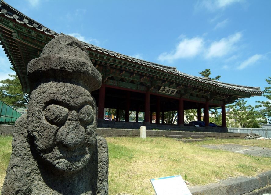 Jeju Island: Customized Private Full-Day Van Tour - Haenyeo Museum: understanding the island beyond scenery