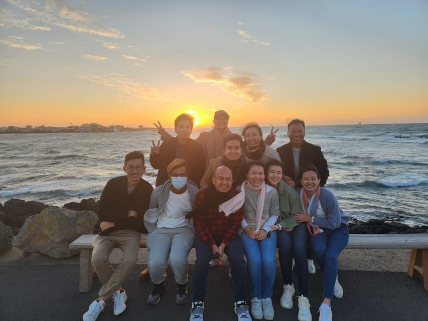 Jeju Island: Full-Day Customizable Private Guided Car Tour - Beach time and the West/South Jeju rhythm