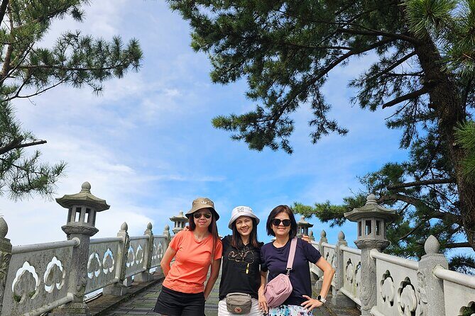 Jeju island Jumbo taxi Private Tour with Mr.Hong west of jeju - Price and what $320 per group really covers