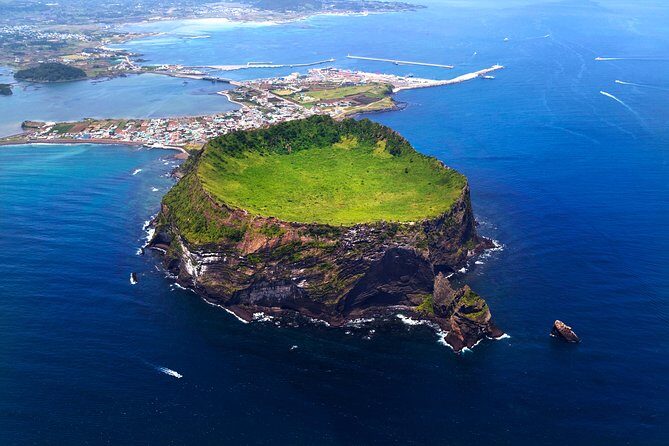 Jeju Premium Small Group UNESCO Day Tour - East Course - Manjanggul Cave: The Lava Tube You’ll Remember