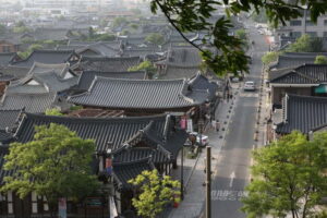 Jeonju Hanok Village Full-Day Tour:Jangtaesan Autumn Foliage - Jeonju Hanok Village: traditional homes you can actually explore