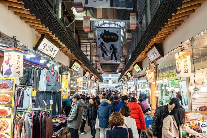 Korean Folk Village and Suwon Hwaseong Fortress Day Tour(EG Tour) - Suwon Nammun Market: One hour to eat like you live here