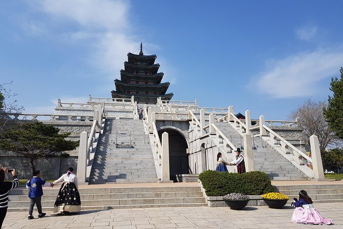 Korean Palace and Market Tour in Seoul Including Insadong and Gyeongbokgung Palace - Price and value: is $89 a fair deal for a full Seoul cultural day?