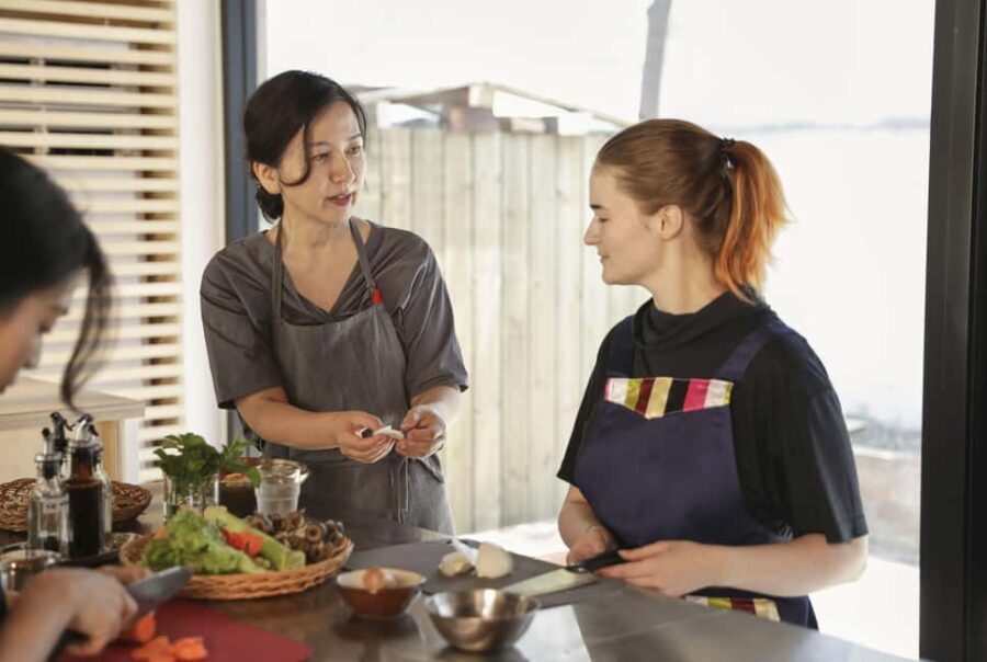 Korean Premium & Original Cooking Class Experience in Hanok - Diet Options and Customization: Tell Them Your Needs Early