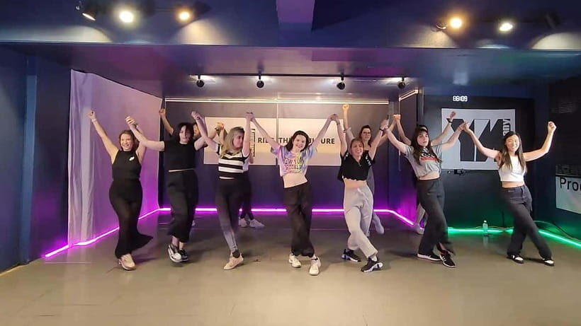 Kpop Dance Class in Seoul (incl. video shooting & editing) - Meeting Point and What Happens When You Arrive