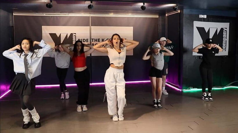 Kpop Dance Class in Seoul (incl. video shooting & editing) - The 90-Minute Flow: Warm-Up, Rhythm Training, and the Main Choreo