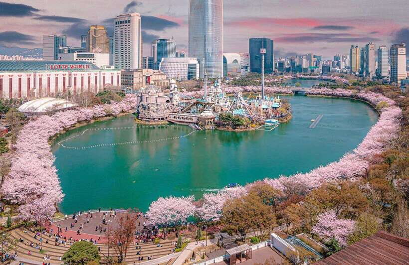 Lotte World Seoul Entry Ticket - Why Lotte World Works for a One-Day Plan