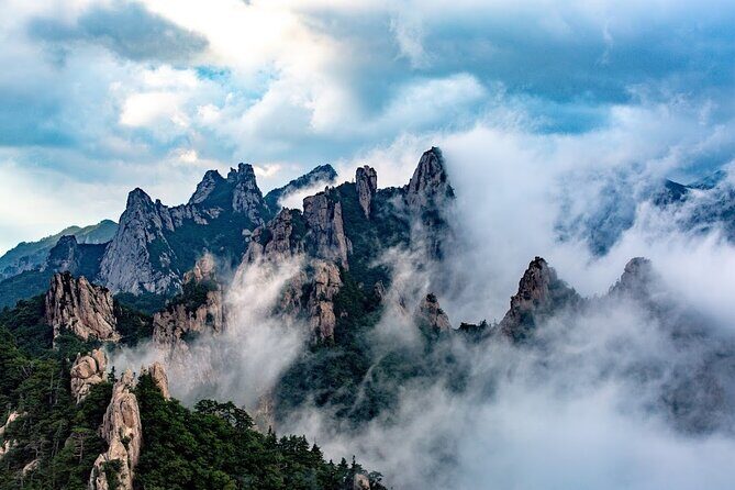 Mount Seorak and Nami Island One Day Tour from Seoul - A long, nature-first day trip from Seoul in comfort