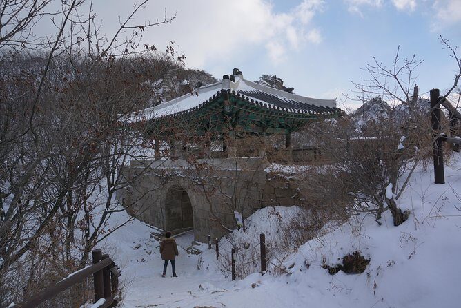 Private Bukhansan Hiking Tour (More Members Less Cost per Person) - Stop 2: Doseonsa Temple as a Calmer Hour