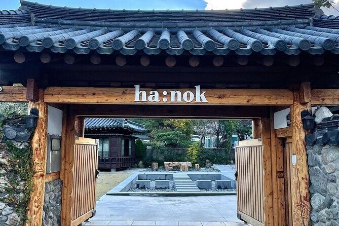 Private Busan Tour -Explore Cultural Landmarks with a Local Guide - Jagalchi Market: seafood history and the best snack stop of the day