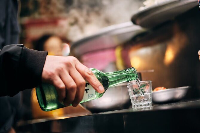 Private Downtown Seoul Food & Market Tour with 8+ Tastings - A private Seoul mix of palace stops and serious snacking